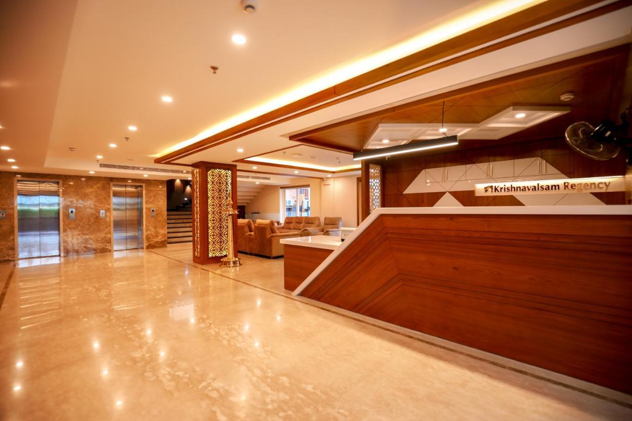 Krishnavalsam Regency Hotell Guruvāyūr Exteriör bild