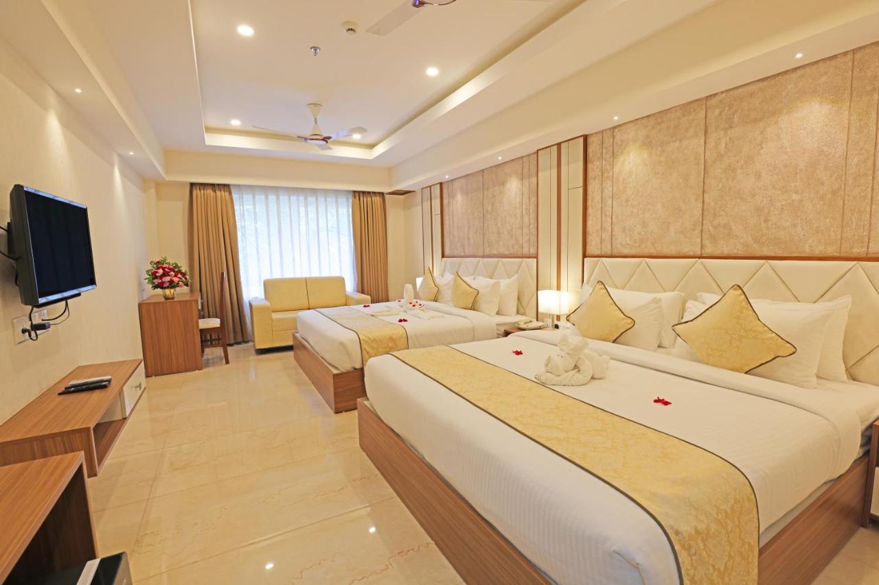 Krishnavalsam Regency Hotell Guruvāyūr Exteriör bild