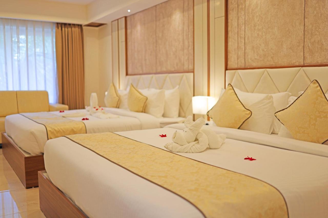 Krishnavalsam Regency Hotell Guruvāyūr Exteriör bild